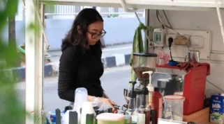 Nomaden Coffee: Street Coffee Premium di Pinggir Jalan yang Digandrungi Anak Muda Tangerang