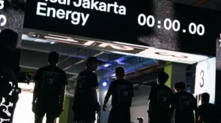 On Squad Race Jakarta: Merayakan Budaya Lari Urban Lewat Estafet di Menara Parkir