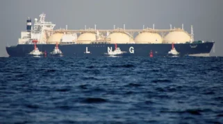 Pakta Damai AS-Iran Berlaku, Kapal LNG Mulai Menuju Selat Hormuz