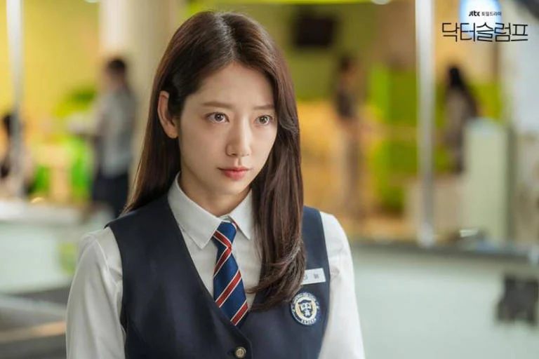 Para Aktris Korea Ini Tetap Cocok Berperan Sebagai Anak Sekolah di Usia 30-an, Bukti Visual Awet Muda