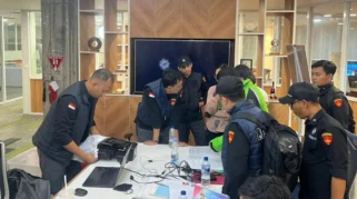 Pasca Dicopot, Kejagung Geledah Kantor BGN Pusat, Penjagaan Ketat Karyawan Dilarang Masuk