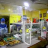 Pedagang Ungkap Situasi di Balik Etalase Warteg: Pembeli Kini Makan Rp 15 Ribu Cuma Pakai Tempe, Sayur Tahu, Telur Asin dan Kerupuk