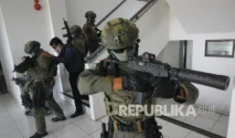Pelibatan TNI dalam Penanganan Aksi Dikecam: Mahasiswa Bukan Musuh Negara!