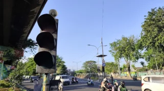 Pemadaman Listrik Ganggu Aktivitas Warga di Sejumlah Wilayah Surabaya, PLN Lakukan Penanganan