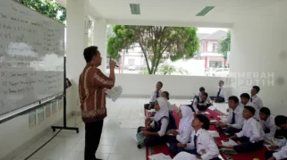 Pemerintah Targetkan Revitalisasi 71.744 Sekolah dari TK hingga SMA pada 2026