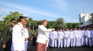 Pemkot Surabaya Gelar Upacara Hari Lahir Pancasila, Wawali Armuji Tegaskan Pancasila Sebagai Fondasi Perdamaian Dunia