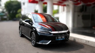 Pemkot Surabaya Lelang Mobil Bensin, Beralih ke Kendaraan Listrik Demi Efisiensi Anggaran