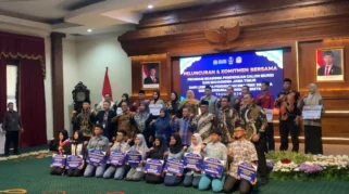 Pemprov Jatim Berkomitmen Putuskan Rantai Kemiskinan Lewat Program Jatim Cerdas