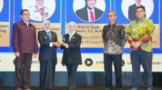 Pemprov Jatim Sediakan 62.000 Beasiswa untuk Perguruan Tinggi Swasta