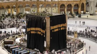 Pergantian Kiswah Ka'bah Sambut Tahun Baru Hijriah 1448 H, Ini Maknanya