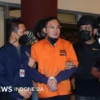 Perjalanan Kasus Eks Polwan Yuni: Pukuli Tetangga Pakai Kayu, Digeruduk Massa, Kini Ditahan Polisi