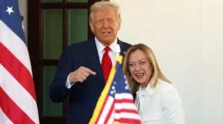 Perseteruan Giorgia Meloni dan Donald Trump: Strategi Politik dan Dampaknya pada Hubungan Internasional