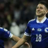 Persib Bandung Dikabarkan Sepakat dengan Gelandang Timnas Bosnia Luka Menalo