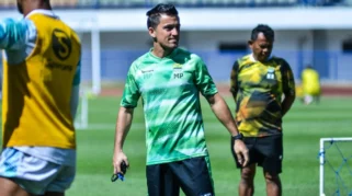 Persib Bandung Resmi Lepas Pelatih Fisik Miro Petric: Kontribusi dan Perpisahan