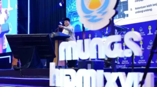 Pidato Dihadapan Pengusaha Muda, Prabowo Sepil Buku "The Spirit of Capitalism Nationalism and Economic Growth"
