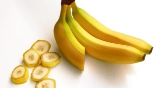 Pisang, Sumber Energi Alami yang Digemari Atlet Sepak Bola untuk Performa Optimal