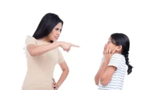 Pola Asuh dengan Kekerasan Fisik Menurun, tapi Kekerasan Verbal Justru Meningkat