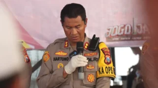 Polres Sampang Salurkan Air Bersih bagi Warga Terdampak Kekeringan di Dusun Cangkarman