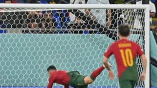 Portugal vs Chile Imbang 0-0, Gol Ronaldo Dianulir karena Offside