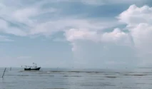Prakiraan Cuaca Maritim Jatim 27 Juni 2026: Gelombang Tinggi di Perairan Selatan