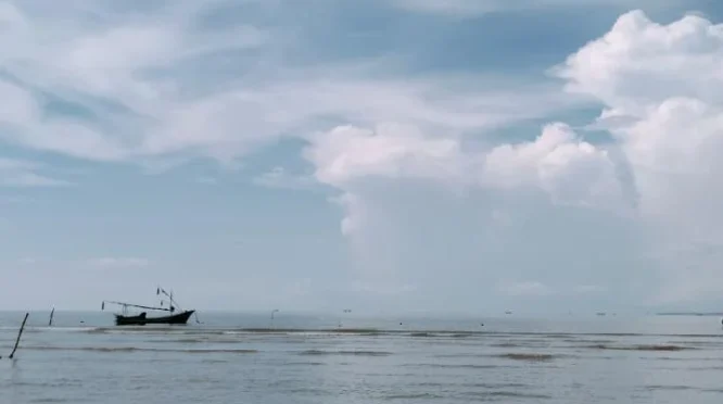 Prakiraan Cuaca Maritim Jatim 27 Juni 2026: Gelombang Tinggi di Perairan Selatan