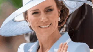 Putri Kate Kenang Princess Diana Lewat Gaun Biru Muda di Trooping the Colour