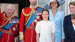 Putri Kate Merayakan Hari Ayah dengan Foto Baru Pangeran William dan Putri Charlotte
