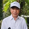 Reaksi Jokowi di Solo Saat Namanya Disebut dalam Pleidoi Nadiem Terkait Kasus Chromebook