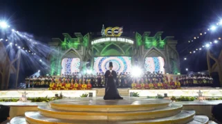 Ribuan Santri dan Guru Tampil dalam Darussalam All Star Show Peringati 100 Tahun Gontor