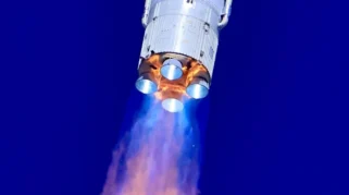 Roket China Meledak di Dekat Konstelasi Starlink, Sebarkan Puing Berbahaya