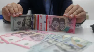 Rupiah Loyo ke Rp17.843 per Dolar AS, Sentimen Trump dan Geopolitik Timur Tengah Jadi Biang Kerok