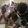 Saat TNI Ajarkan Baca-Tulis ke Siswa di Pedalaman Papua, Wujudkan Cinta Tanah Air Lewat Pendidikan dan Kesehatan