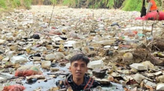 Sampah Rumah Tangga Kian Menumpuk di Sungai Kota Serang, Relawan Dorong Sanksi Sosial
