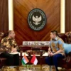 Seskab Teddy Bertemu Dubes India, Bahas Rencana Kunjungan PM Narendra Modi