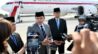 Seskab Teddy Tegaskan Biaya Kelebihan Kunjungan Presiden Prabowo Ditanggung Pribadi