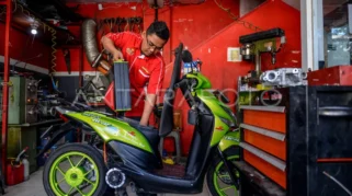 Tak Punya Diler dan Bengkel, Begini Cara Vendor Motor Listrik MBG Menangkan Kontrak Rp1,1 Triliun