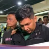 Tangan Diborgol, Eks Anggota Brimob Kaltim Tiba di Bareskrim