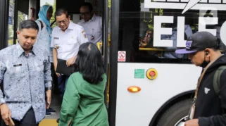 Tarif Transjabodetabek Bakal Disesuaikan, Pemprov DKI Evaluasi Besaran Subsidi