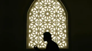 Tata Cara Membaca Doa Akhir Tahun dan Awal Tahun 2026 1 Muharram 1448 Hijriah, Lengkap dengan Bacaan Arab Latin dan Artinya