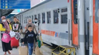 Tiket KA Rajabasa dan Bukit Serelo Ludes, KAI Tambah Gerbong Eksekutif KA Sindang Marga