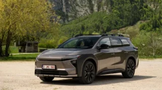 Toyota bZ4X Touring Terdaftar di Indonesia, NJKB Mulai Rp817 Juta
