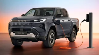 Toyota Hilux EV Resmi Meluncur di Indonesia, Jarak Tempuh 315 Km Harga Rp 1,1 Miliar