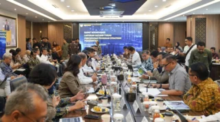 Wartawan Menunggu Hingga Malam di Humas Polda Jatim, Koordinasi Pasca Konferensi Pers Dipertanyakan