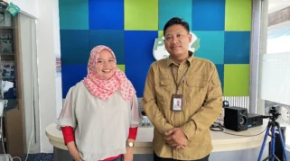 YBM PLN Dorong Kemandirian Ekonomi Perempuan Surabaya Lewat Pelatihan Menjahit