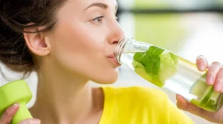 6 Minuman Alami yang Membantu Menahan Lapar