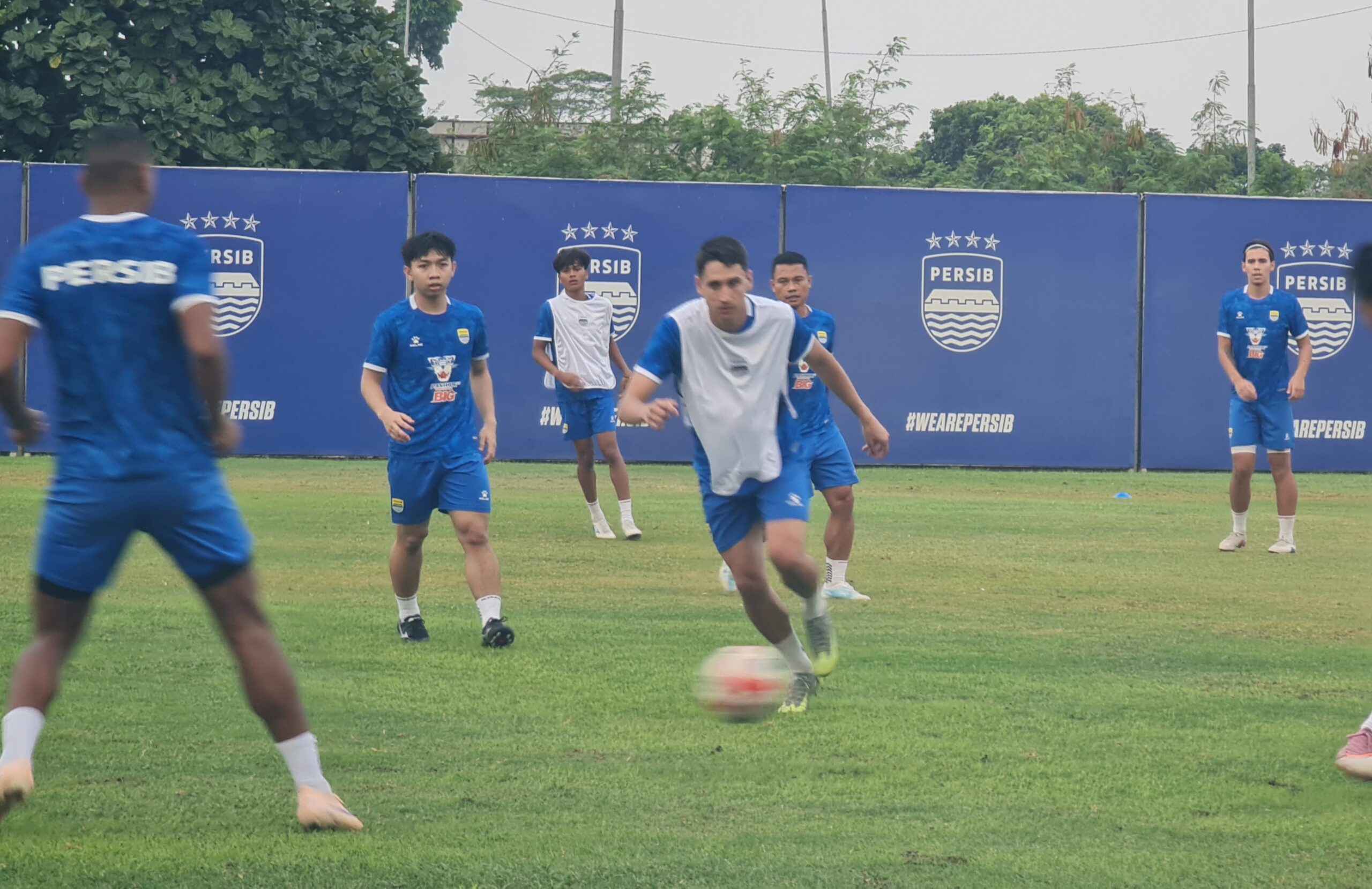 Alasan Luka Menalo Tinggalkan Eropa demi Gabung Persib Bandung