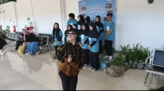 Anak Disabilitas Unjuk Bakat di Stasiun Blitar Rayakan Hari Anak Nasional