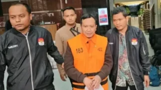 Anggota DPRD Jawa Timur Mahrus Ali Ditahan KPK Terkait Kasus Suap Dana Hibah APBD