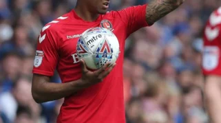 Arsenal Incar Ezri Konsa, Bek Andalan Aston Villa dan Timnas Inggris