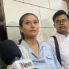 Awkarin Kembalikan Uang Saku dari Hanania Travel ke Polisi, Dicecar 33 Pertanyaan